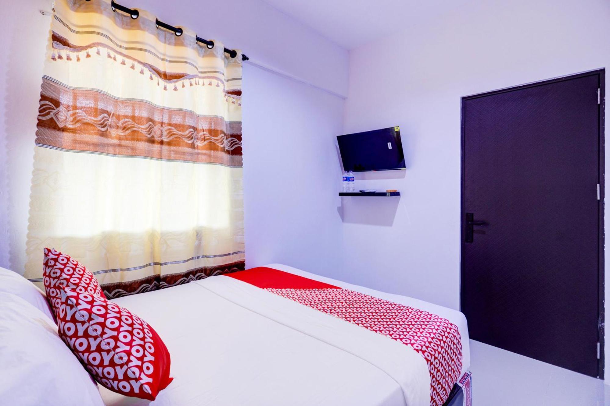 Super Oyo Capital O 93076 Batam Backpacker Guesthouse 2 Pembunuh Exterior photo