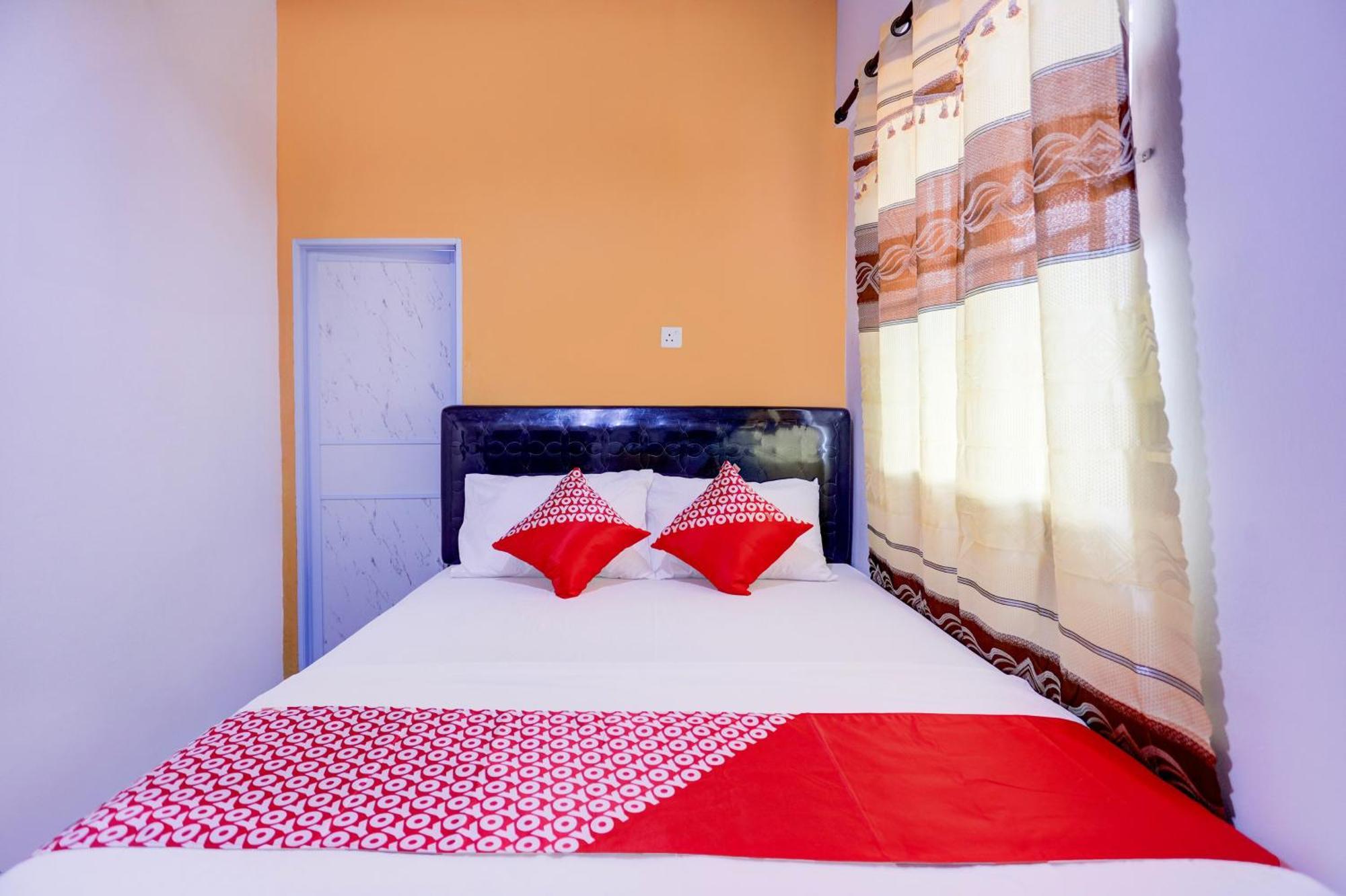 Super Oyo Capital O 93076 Batam Backpacker Guesthouse 2 Pembunuh Exterior photo